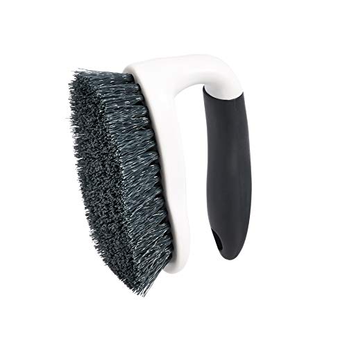 Amazon Basics All Purpose Rectangular Scrub Brush, Hard Bristle, Stiff Bristles, Sturdy, Ergonomic Long Handle, Durable, 2-Pack, White & Black view 3