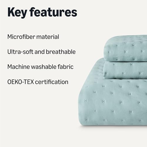 Amazon Basics Brushed Microfiber Quilt Set, Extra Soft with Natural Texture, 3-Piece, King, Blue view 2