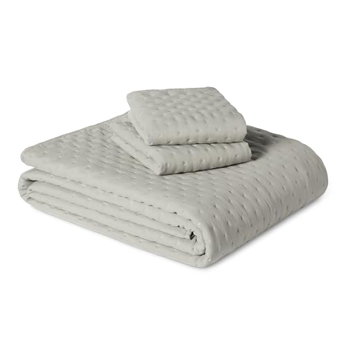 Amazon Basics Brushed Microfiber Quilt Set, Extra Soft with Natural Texture, 3-Piece, King, Grey