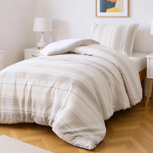 Amazon Basics Comforter Set, 2-Piece Jacquard Comforter and Pillow Sham, All-Season Bedding, Twin, Beige Striped