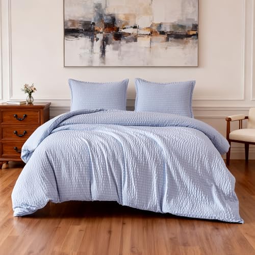Amazon Basics Duvet Cover Set Jacquard Geometric 3-Piece, with 1 Duvet Cover and 2 Pillow Shams, Comforter Not Included, King, Blue Striped view 2