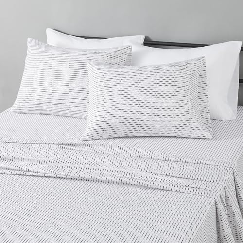 Amazon Basics Lightweight Microfiber 4-Piece Bed Sheet Set, Queen, Plum, Printed