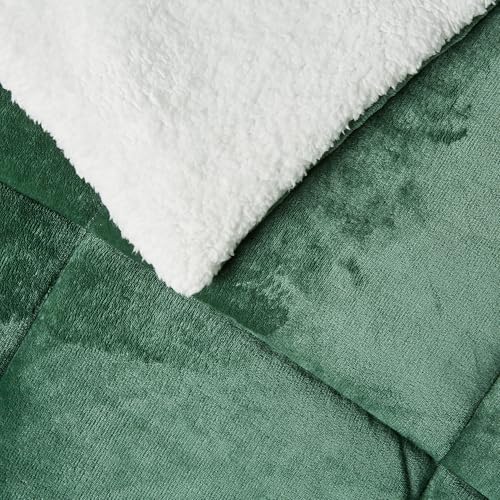 Amazon Basics Reversible Sherpa Comforter Set with Pillow Sham, Green, King view 3