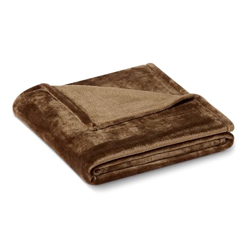 Amazon Basics Soft Fleece Throw Blanket, Lightweight Cozy Blanket for Couch & Sofa, 50 x 60 Inches, Brown