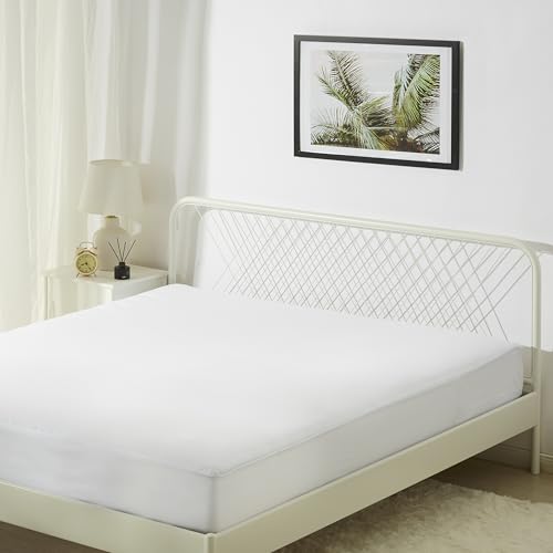 Amazon Basics Zippered Mattress Encasement - Waterproof & Bed Bug Proof, King