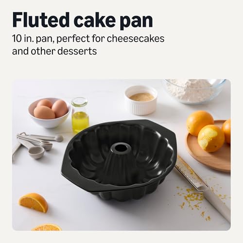 Amazon Basics Nonstick Carbon Steel Fluted Cake Pan, Dishwasher and Oven-Safe, 10 inch, Black view 2