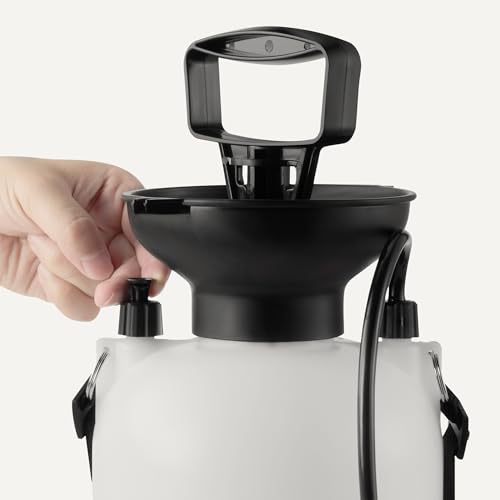 Amazon Basics Garden Sprayer for Gardens and Flower Beds, 1.3 Gallon (5L) Capacity with Extension Wand view 3